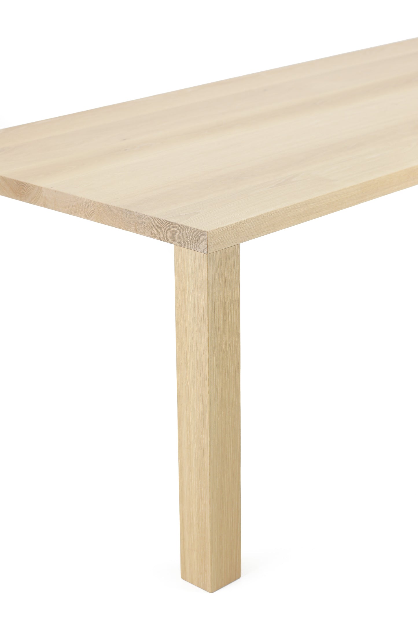 Mara Table