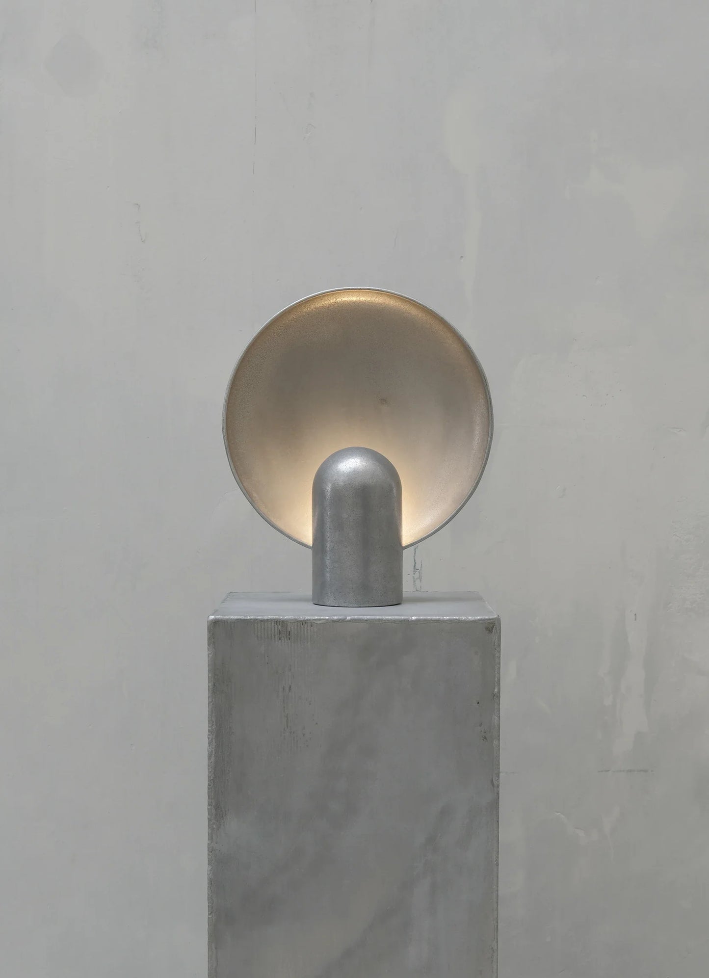 Surface Sconce in Aluminum