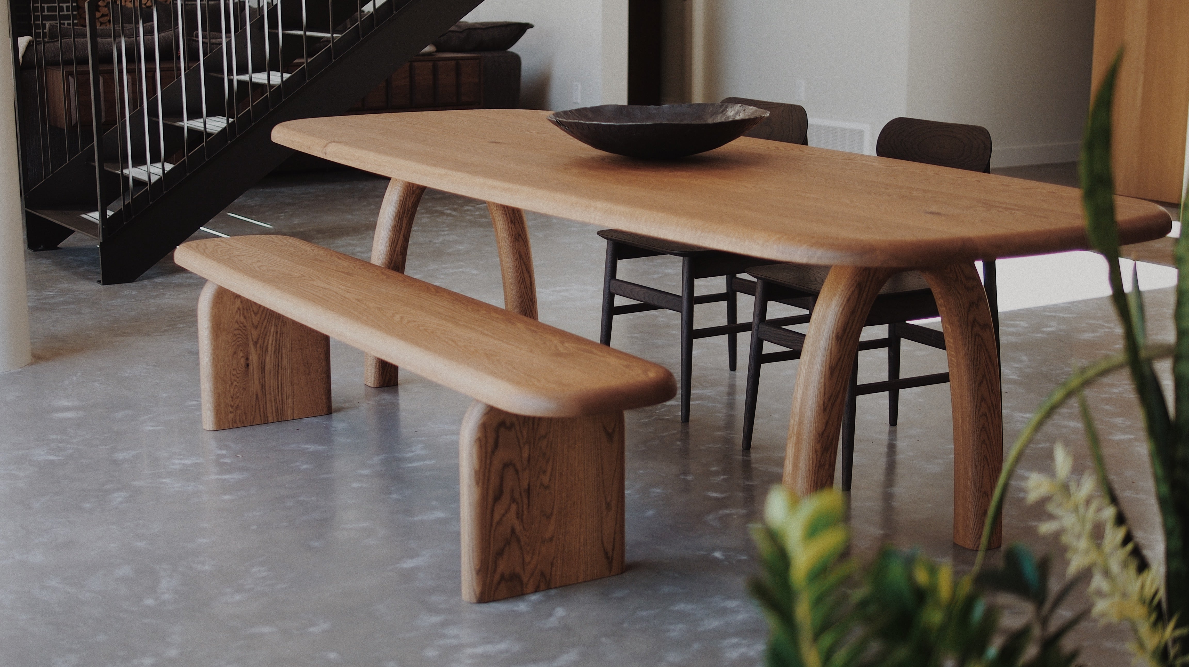 Azure Dining Table – Lock & Mortice
