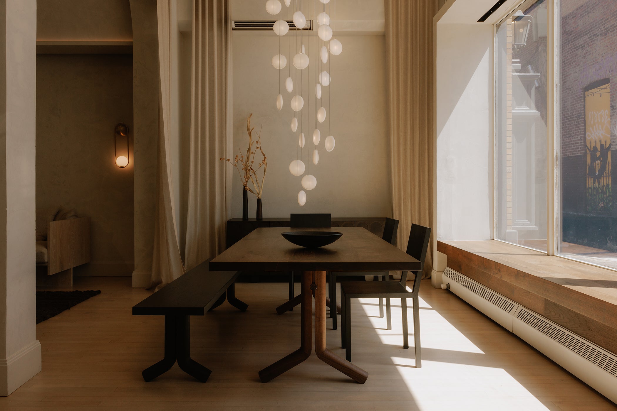 Morris Pedestal Table – Lock & Mortice
